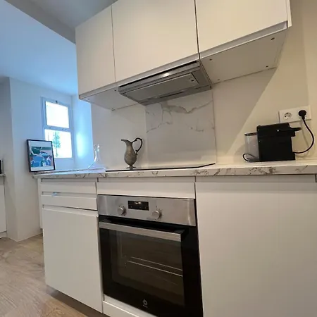Lovely Spacious 2 Bedroom Flat Between Marbella And Apartamento *