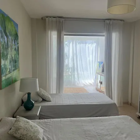 Lovely Spacious 2 Bedroom Flat Between Marbella And Apartment Estepona